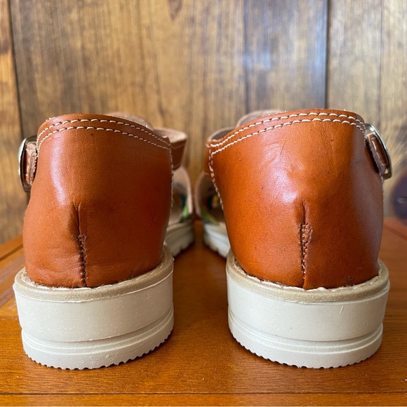 NEVER WORN Macarena Collection Huaraches - Picture 4 of 6